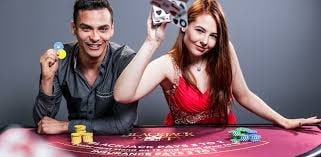 Live-dealer table di manaplay dengan dealer profesional